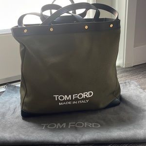 Tom Ford TEXTURED CANVAS T SCREW MEDIUM SHOPPING BAG in Dark Green